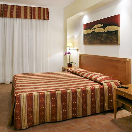 Casa Degli Ubaldi Panzió Róma Szoba fotó