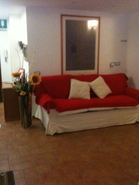 Casa Degli Ubaldi Panzió Róma Kültér fotó