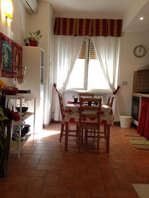 Casa Degli Ubaldi Panzió Róma Kültér fotó