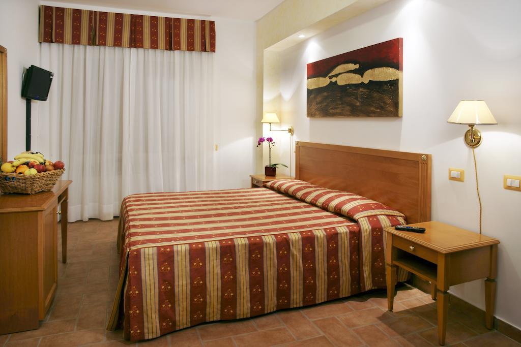 Casa Degli Ubaldi Panzió Róma Szoba fotó